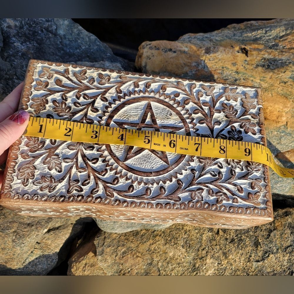 Pentacle Handcarved Storage Box - Picture 16 of 16